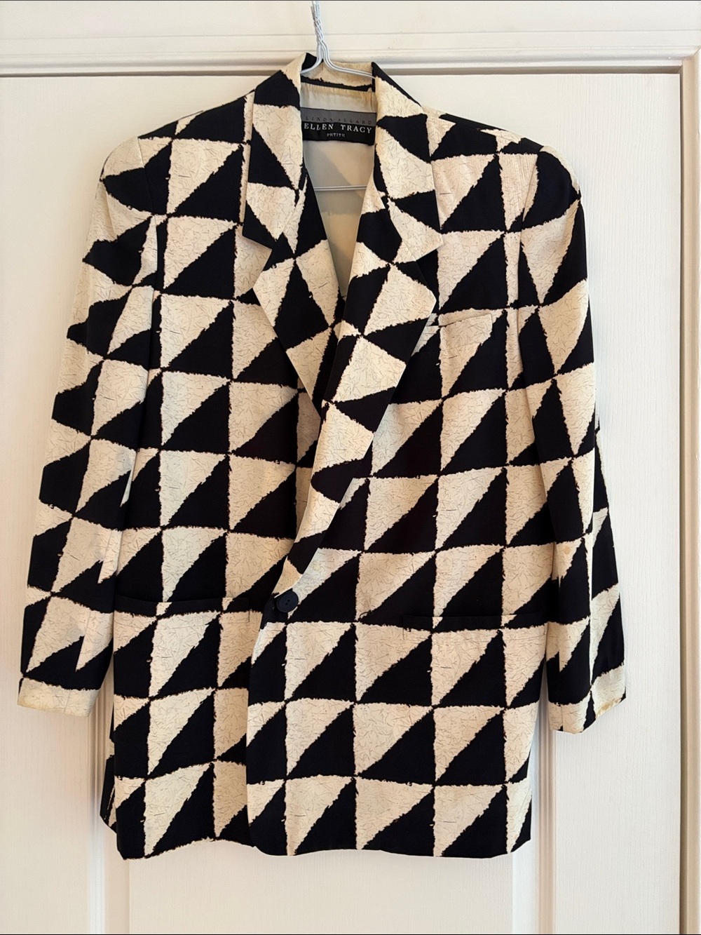 Ellen Tracy Black and Cream Geometric Single-Button Blazer